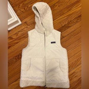 White reversible Patagonia vest